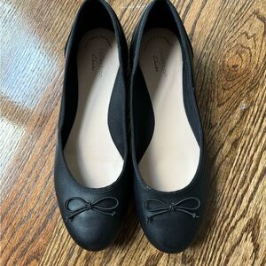 Clark’s Black Leather Ballerina Flats